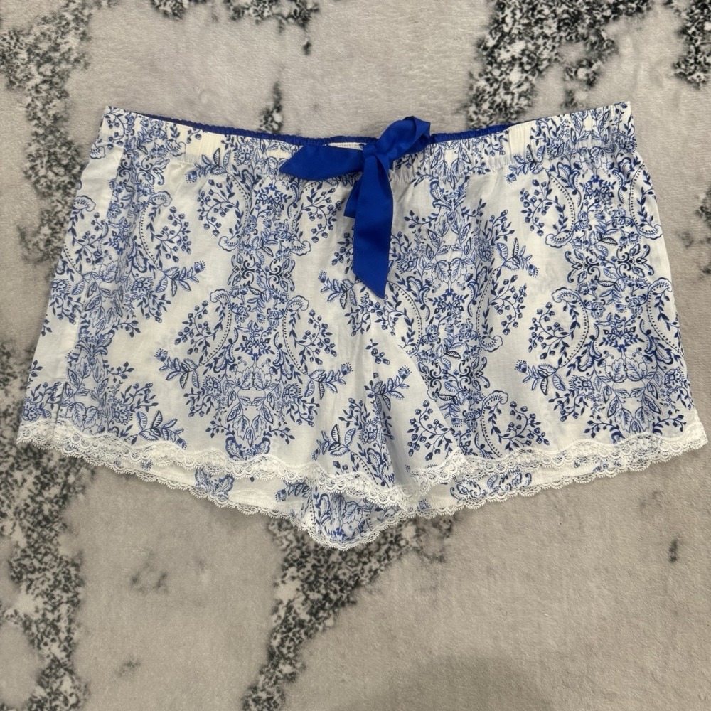Victoria Secret Pajama Shorts Size Large Blue White Paisley Cotton Lace Trim
